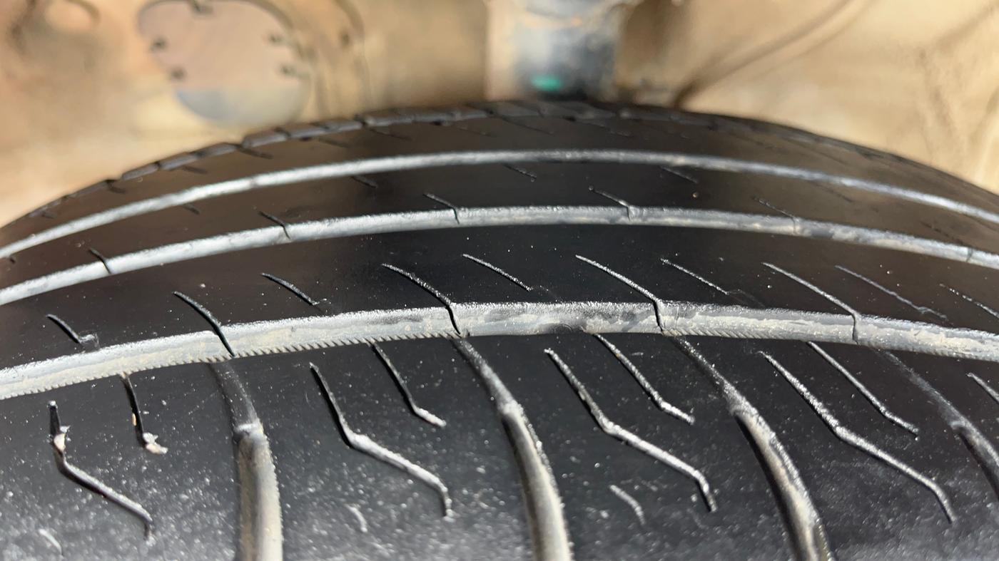 2018 Hyundai Creta SX PLUS 1.6 DIESEL, Diesel, Manual, 1,36,189 km, Left Front Tyre Tread