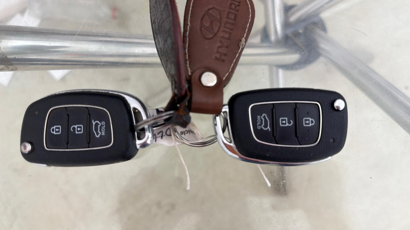 2017 Hyundai Creta E PLUS 1.6 PETROL, Petrol, Manual, 78,458 km, Key Close Up