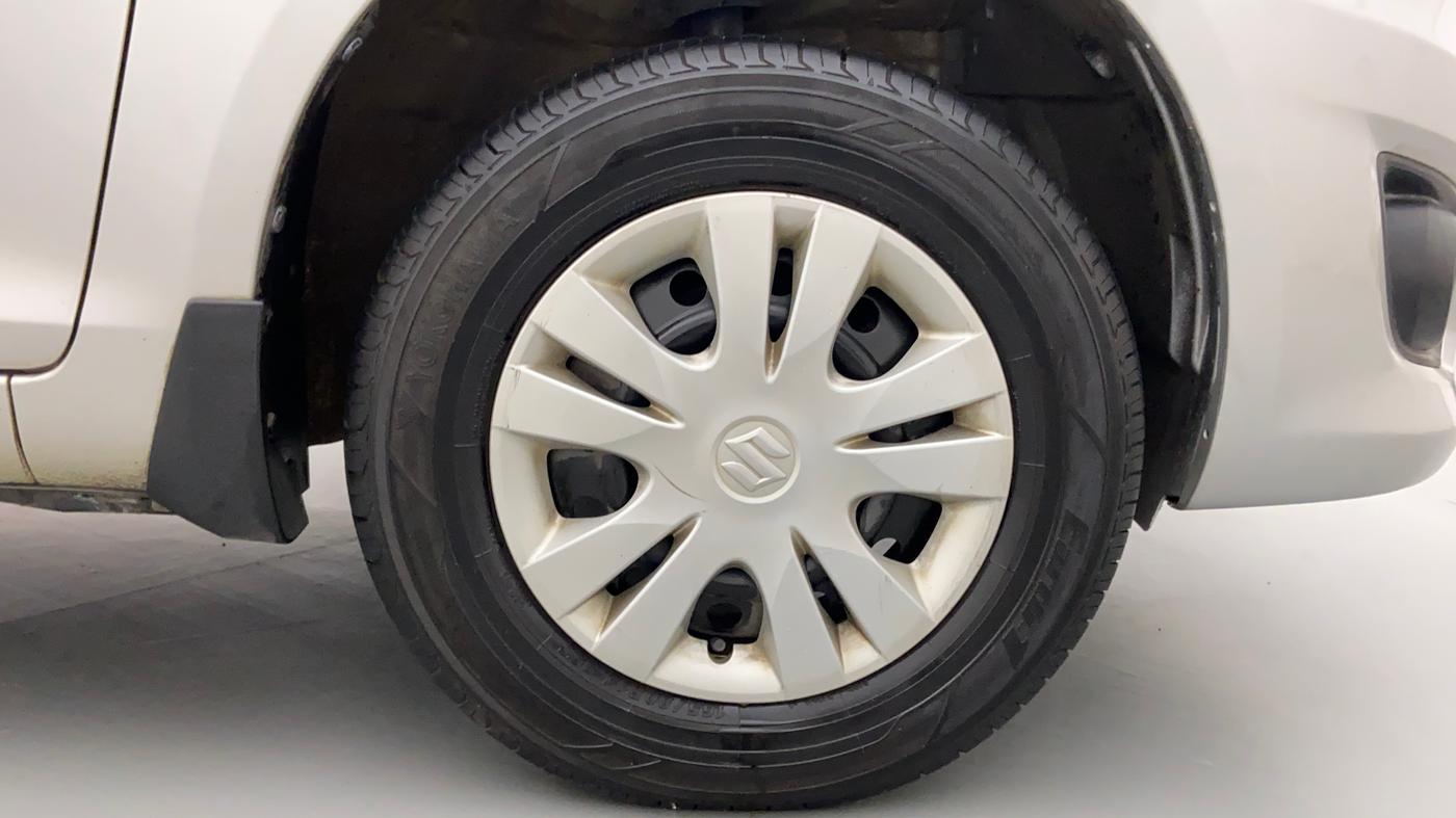 2013 Maruti Swift Dzire VXI, Petrol, Manual, 68,940 km, Right Front Wheel