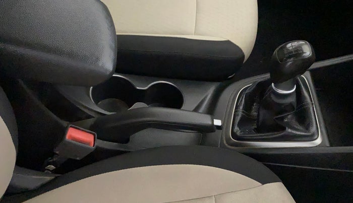 2018 Hyundai Verna 1.6 VTVT SX, Petrol, Manual, 51,957 km, Gear Lever