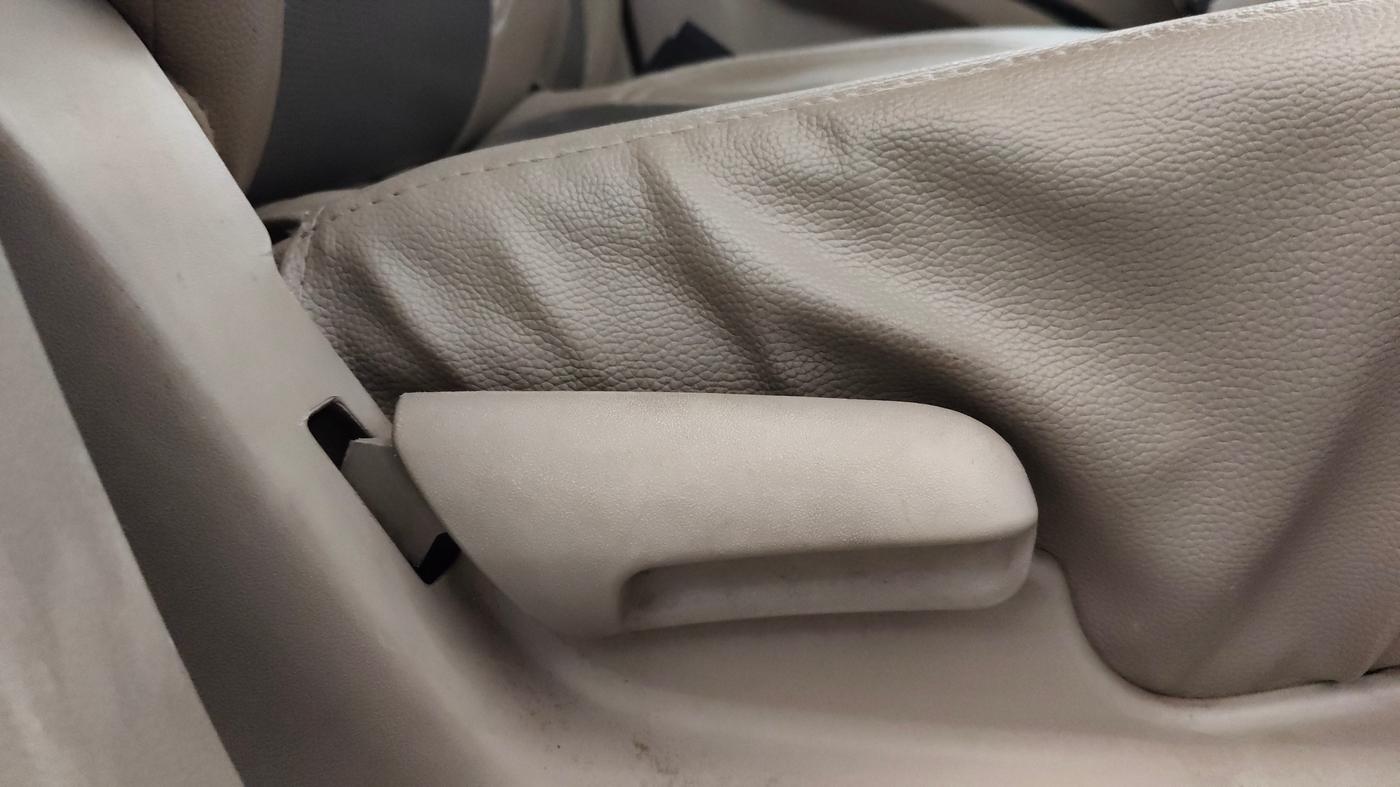 2017 Maruti Celerio VXI AMT (O), Petrol, Automatic, 49,442 km, Driver Side Adjustment Panel