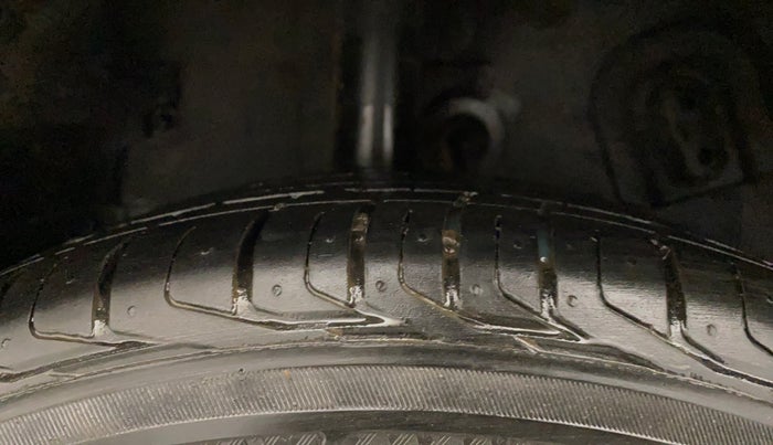 2023 Tata NEXON XZ PLUS PETROL DARK EDITION, Petrol, Manual, 7,825 km, Right Rear Tyre Tread