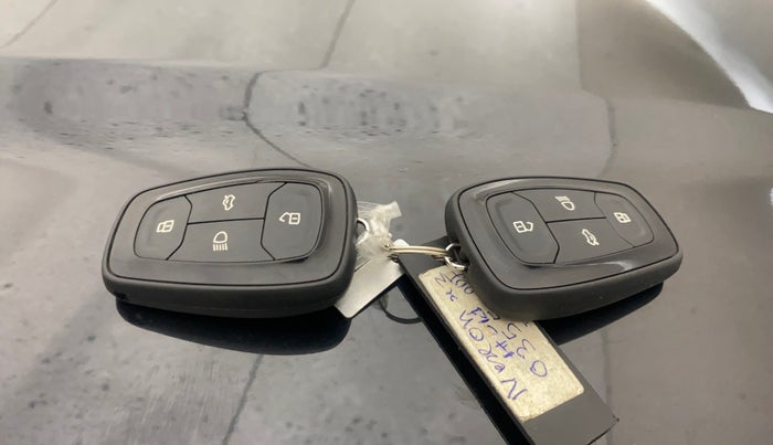 2023 Tata NEXON XZ PLUS PETROL DARK EDITION, Petrol, Manual, 7,825 km, Key Close Up