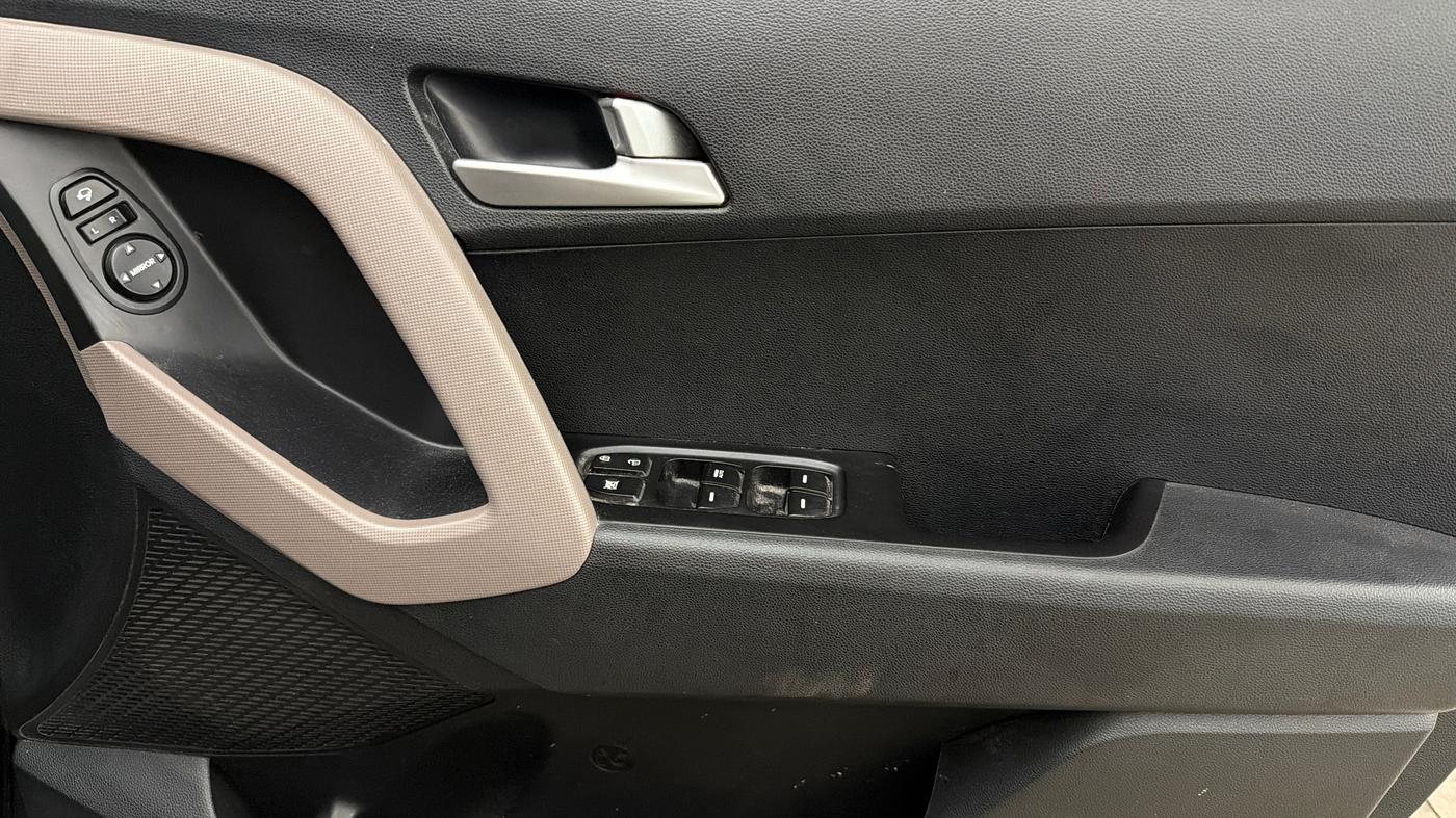 2018 Hyundai Creta SX AT 1.6 PETROL, Petrol, Automatic, 64,878 km, Driver Side Door Panels Control