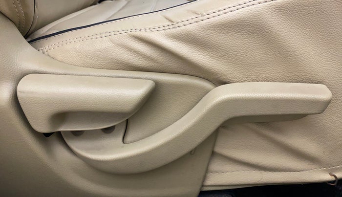 2017 Honda Amaze 1.2L I-VTEC S, Petrol, Manual, 1,29,943 km, Driver Side Adjustment Panel