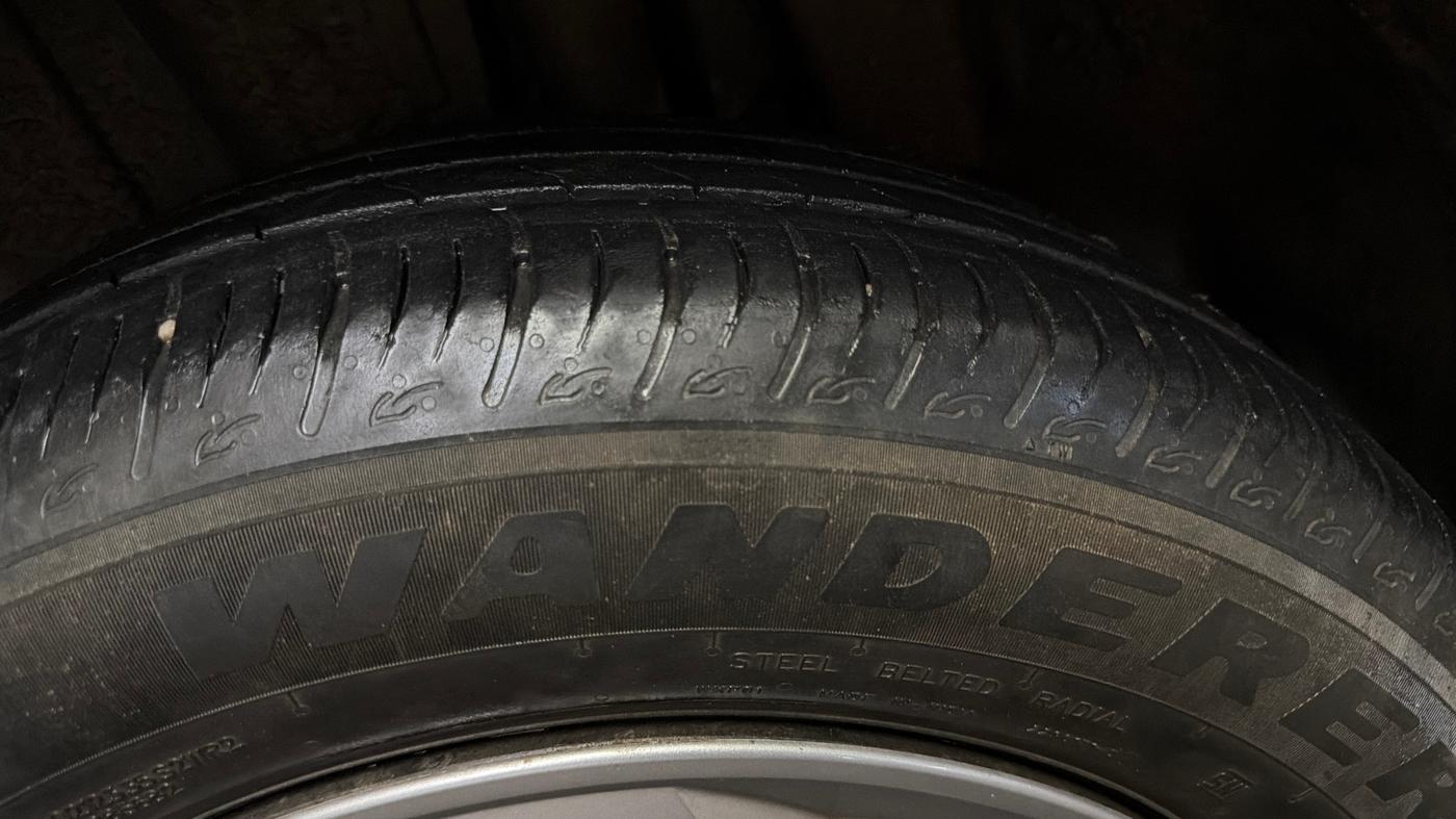 2023 Maruti BREZZA VXI S-CNG, CNG, Manual, 57,237 km, Left Rear Tyre Tread