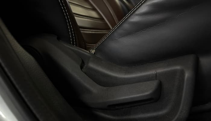 2023 Maruti BREZZA VXI S-CNG, CNG, Manual, 57,237 km, Driver Side Adjustment Panel