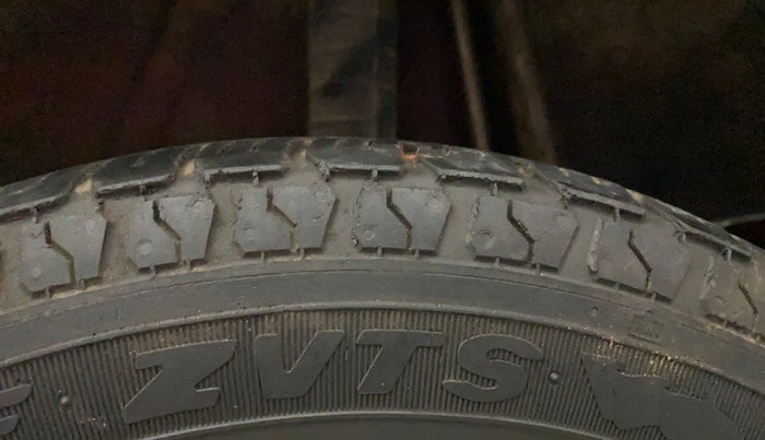 2017 Datsun Go Plus T, Petrol, Manual, 1,33,186 km, Left Rear Tyre Tread