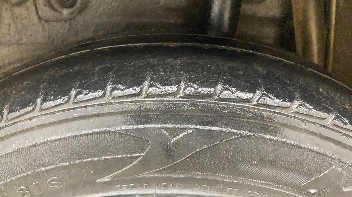 2015 Maruti Celerio VXI, Petrol, Manual, 70,000 km, Left Rear Tyre Tread
