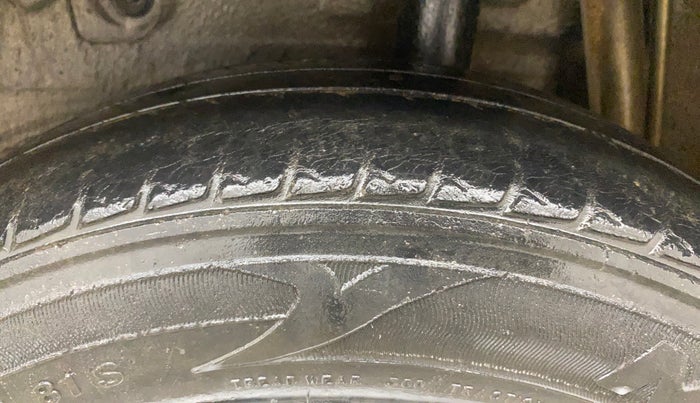 2015 Maruti Celerio VXI, Petrol, Manual, 79,902 km, Left Rear Tyre Tread