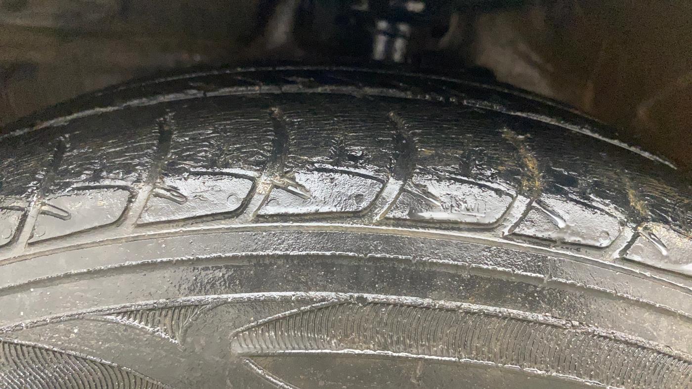2015 Maruti Celerio VXI, Petrol, Manual, 70,000 km, Left Front Tyre Tread
