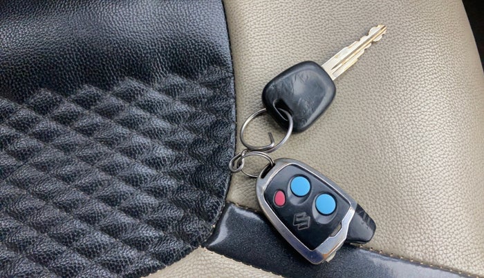 2015 Maruti Celerio VXI, Petrol, Manual, 79,902 km, Key Close Up