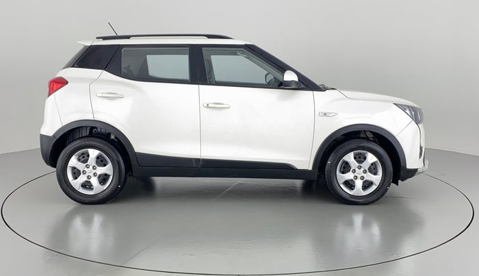 2020 Mahindra XUV300 1.2 W6 MT, Petrol, Manual, 22,100 km, Right Side View