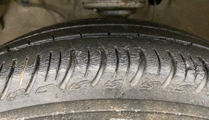 2020 Maruti S PRESSO VXI+, Petrol, Manual, 97,722 km, Left Front Tyre Tread