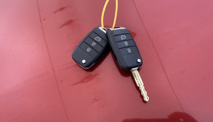 2020 KIA SELTOS HTK 1.5 PETROL, Petrol, Manual, 63,563 km, Key Close Up