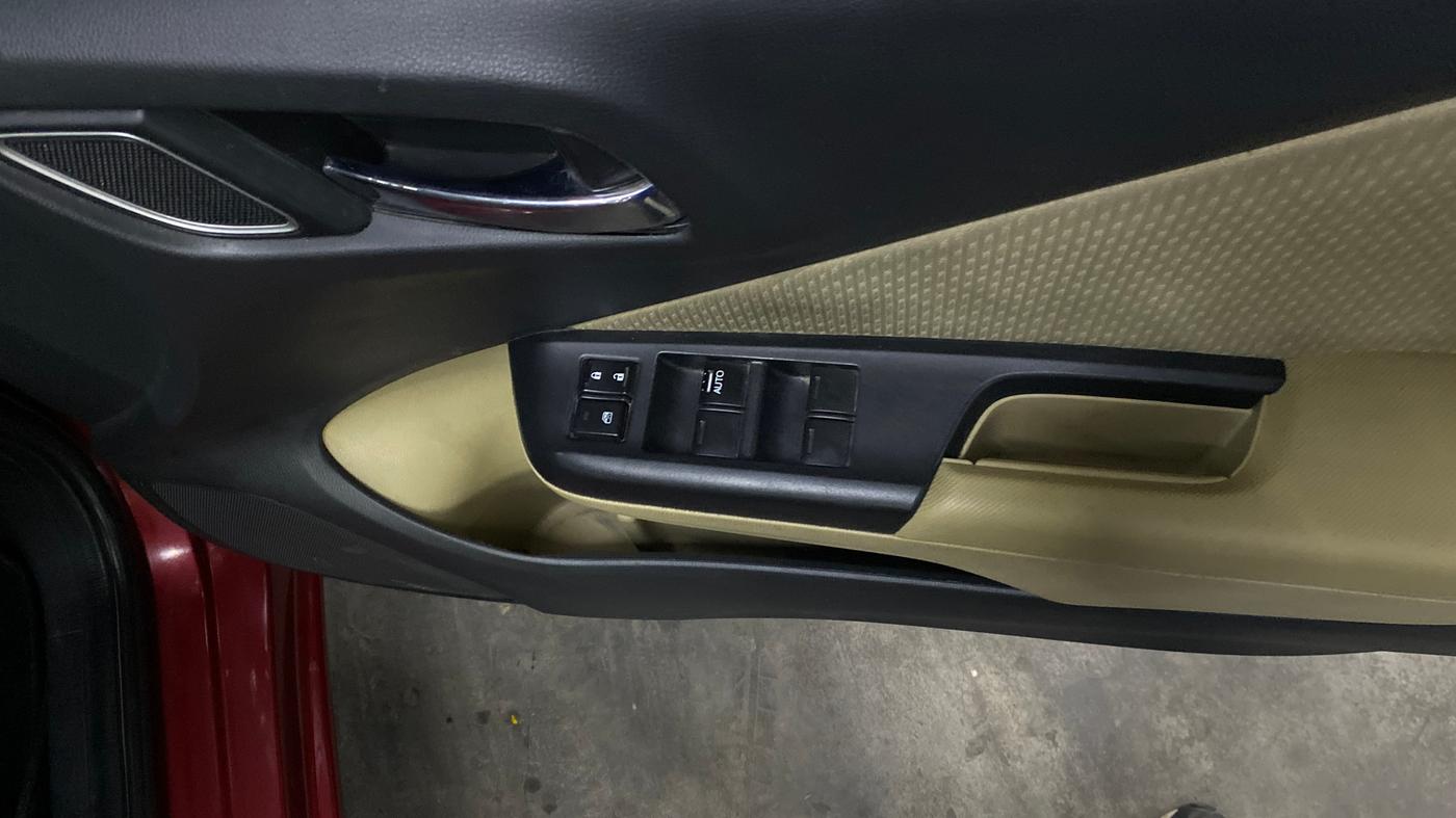 2019 Honda City 1.5L I-VTEC V MT, Petrol, Manual, 61,275 km, Driver Side Door Panels Control