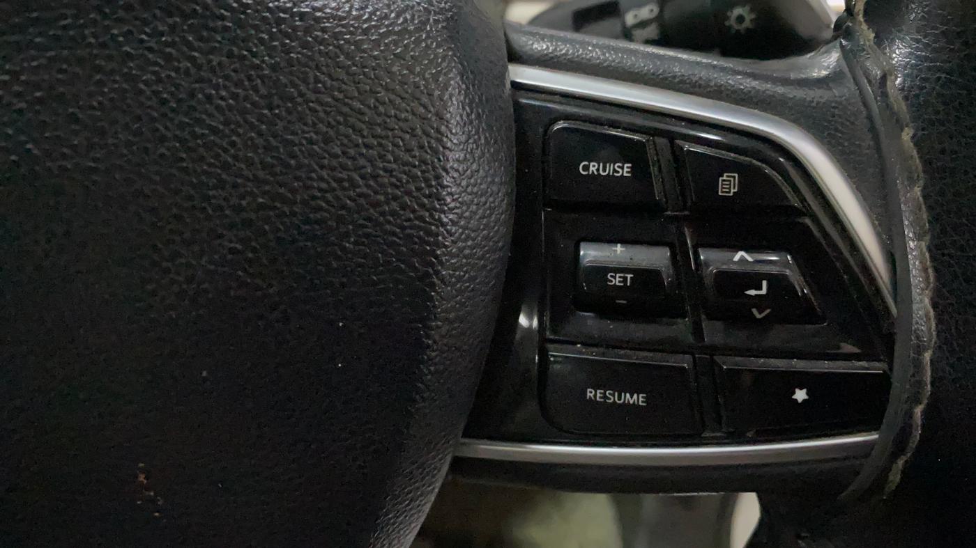 2022 Mahindra XUV700 AX 7 D MT 7 STR, Diesel, Manual, 46,340 km, Adaptive Cruise Control