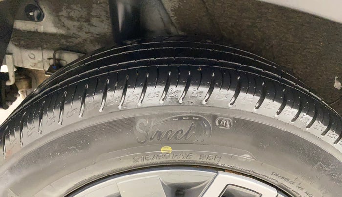 2022 Hyundai VENUE SX 1.0 TURBO, Petrol, Manual, 18,765 km, Right Rear Tyre Tread