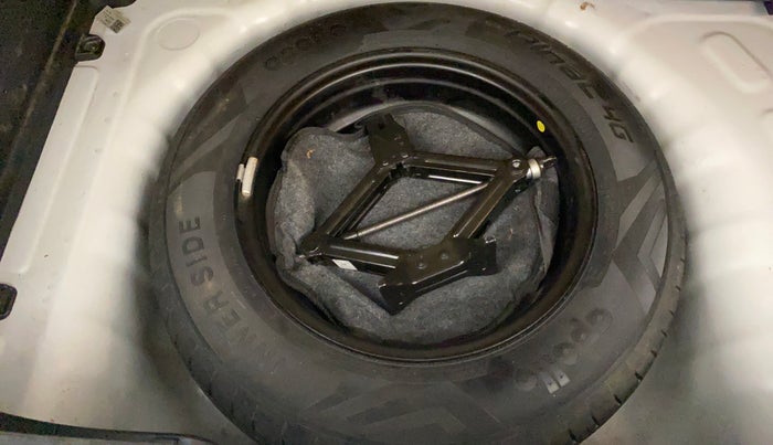 2022 Hyundai VENUE SX 1.0 TURBO, Petrol, Manual, 18,765 km, Spare Tyre