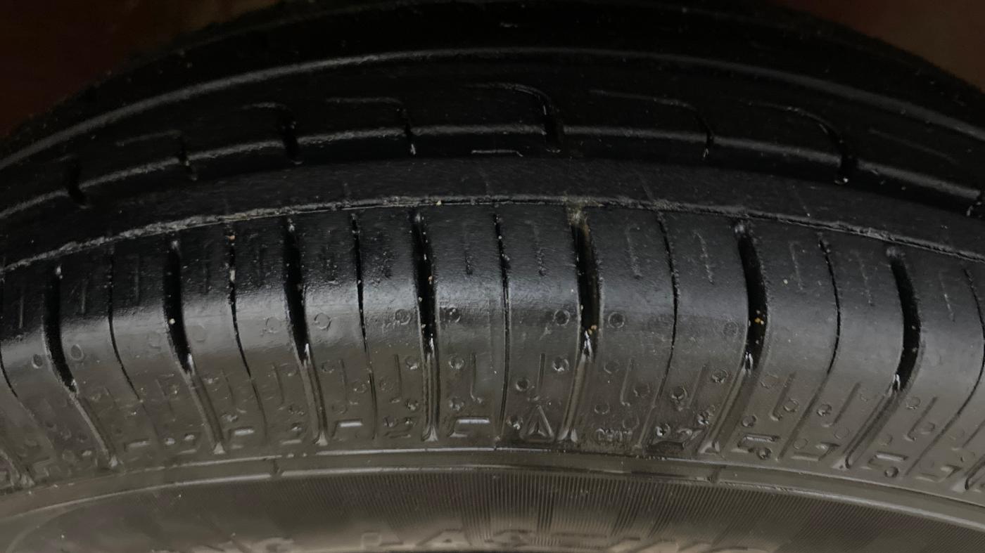2015 Maruti Alto 800 LXI, Petrol, Manual, 57,118 km, Right Front Tyre Tread