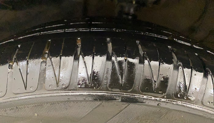 2022 KIA SONET HTX 1.5, Diesel, Manual, 65,068 km, Left Front Tyre Tread