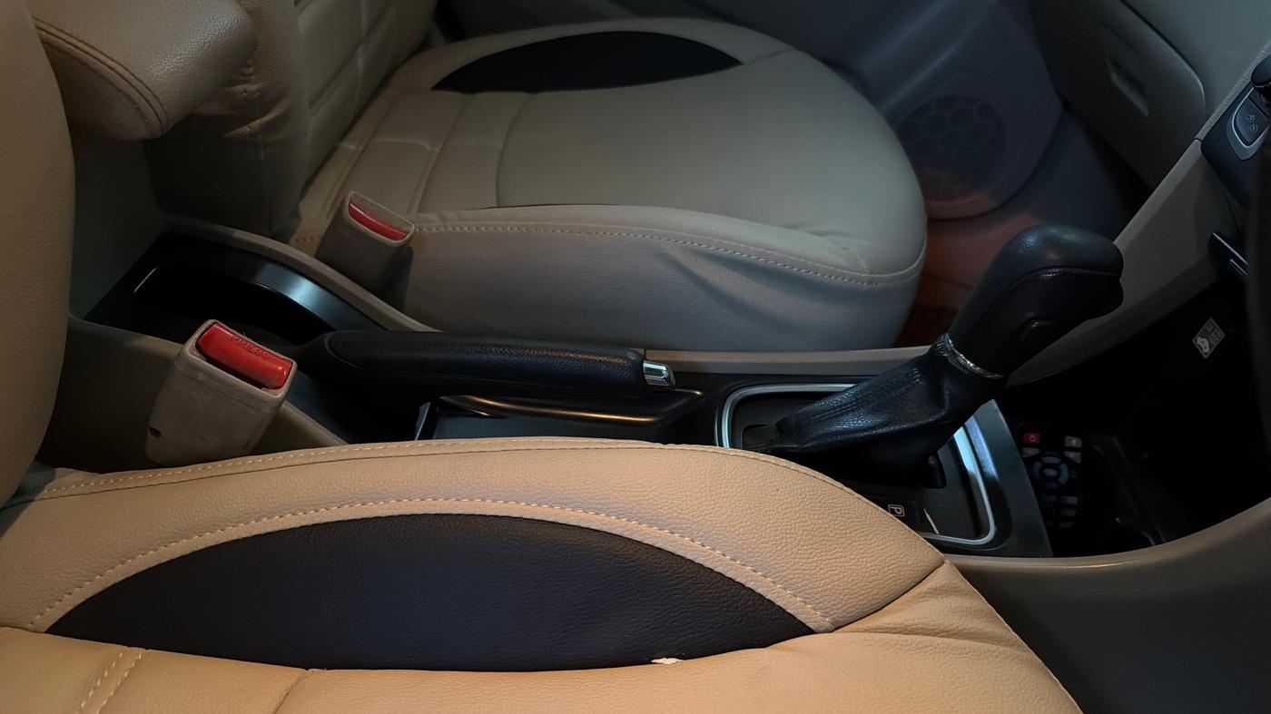 2015 Maruti Ciaz ZXI AT, Petrol, Automatic, 44,275 km, Gear Lever