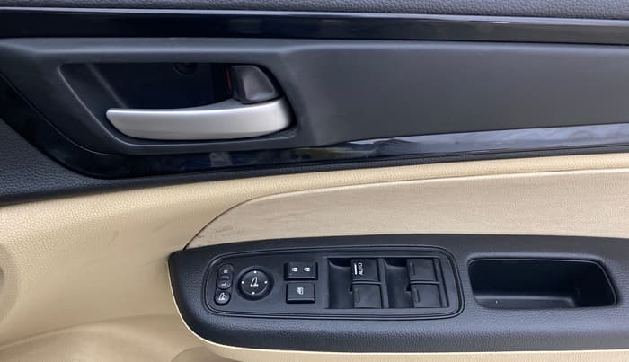 2018 Honda Amaze 1.2L I-VTEC V, Petrol, Manual, 68,958 km, Driver Side Door Panels Control