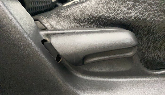 2016 Maruti Swift VXI, Petrol, Manual, 1,02,156 km, Driver Side Adjustment Panel