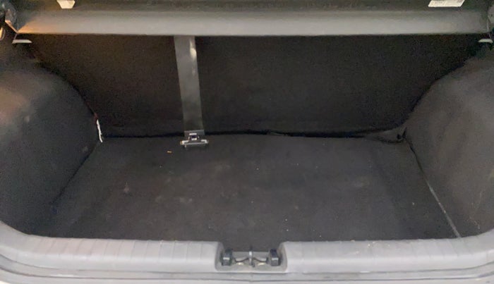 2021 Hyundai GRAND I10 NIOS ASTA AMT 1.2 KAPPA VTVT, Petrol, Automatic, 17,530 km, Boot Inside