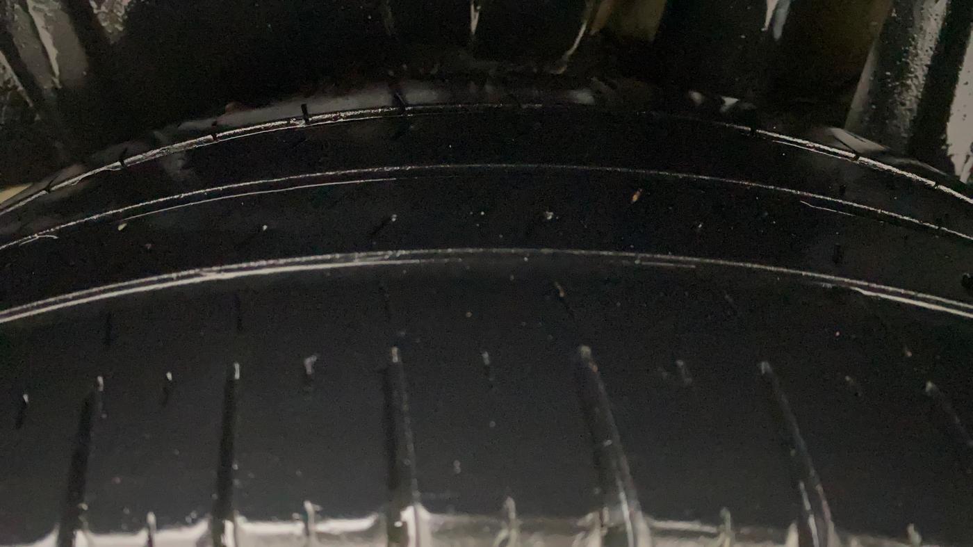 2020 Maruti Ertiga VXI AT SHVS, Petrol, Automatic, 53,327 km, Left Rear Tyre Tread