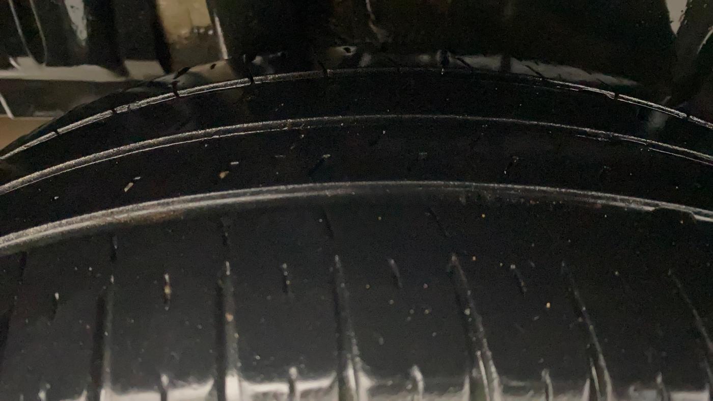2020 Maruti Ertiga VXI AT SHVS, Petrol, Automatic, 53,327 km, Right Rear Tyre Tread