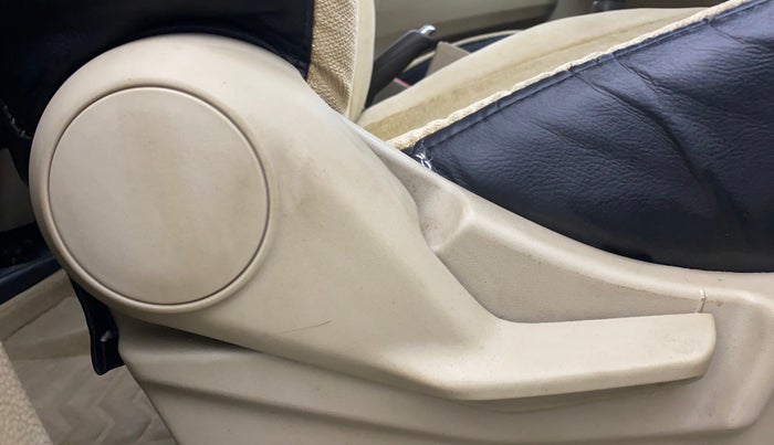 2020 Maruti Ertiga VXI AT SHVS, Petrol, Automatic, 53,131 km, Driver Side Adjustment Panel