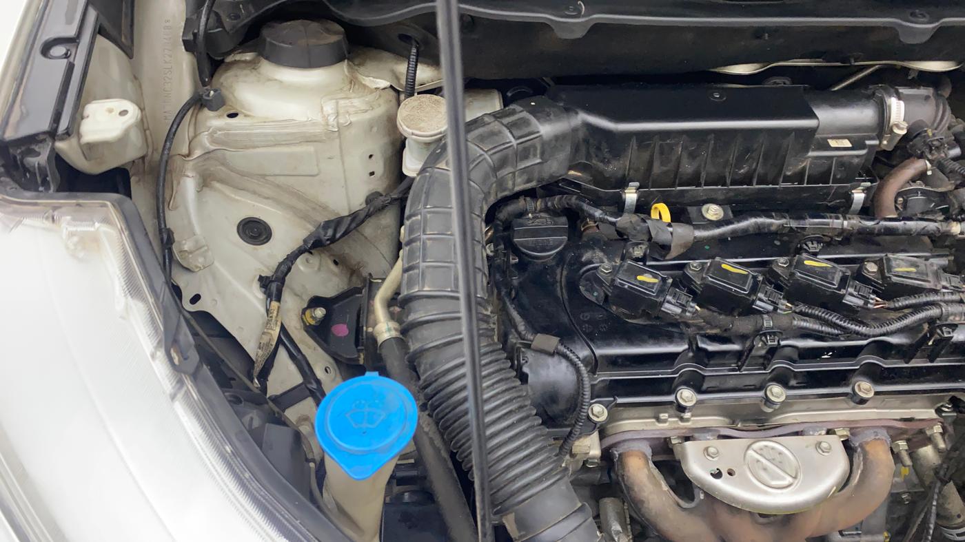 2020 Maruti Ertiga VXI AT SHVS, Petrol, Automatic, 53,327 km, Engine View - Right