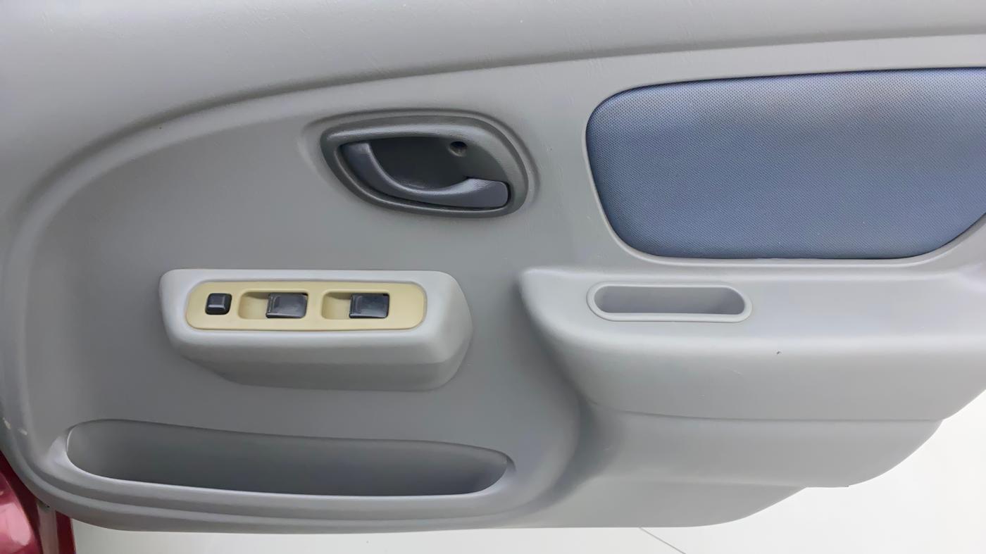 2014 Maruti Alto K10 VXI, Petrol, Manual, 22,916 km, Driver Side Door Panels Control