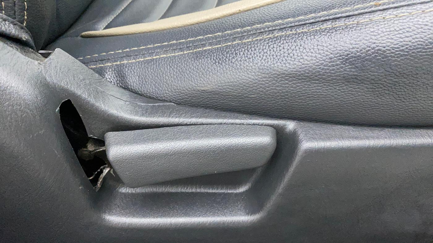 2016 Maruti Alto K10 VXI AMT, Petrol, Automatic, 23,457 km, Driver Side Adjustment Panel