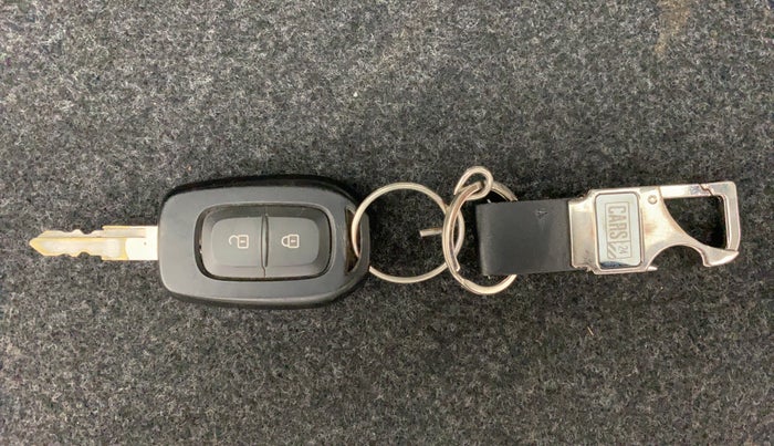 2019 Renault Kwid RXT 1.0 AMT (O), Petrol, Automatic, 18,651 km, Key Close Up