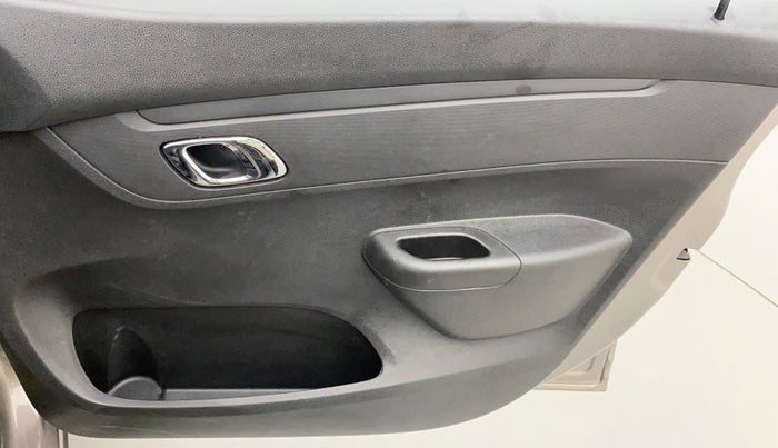 2019 Renault Kwid RXT 1.0 AMT (O), Petrol, Automatic, 18,651 km, Driver Side Door Panels Control