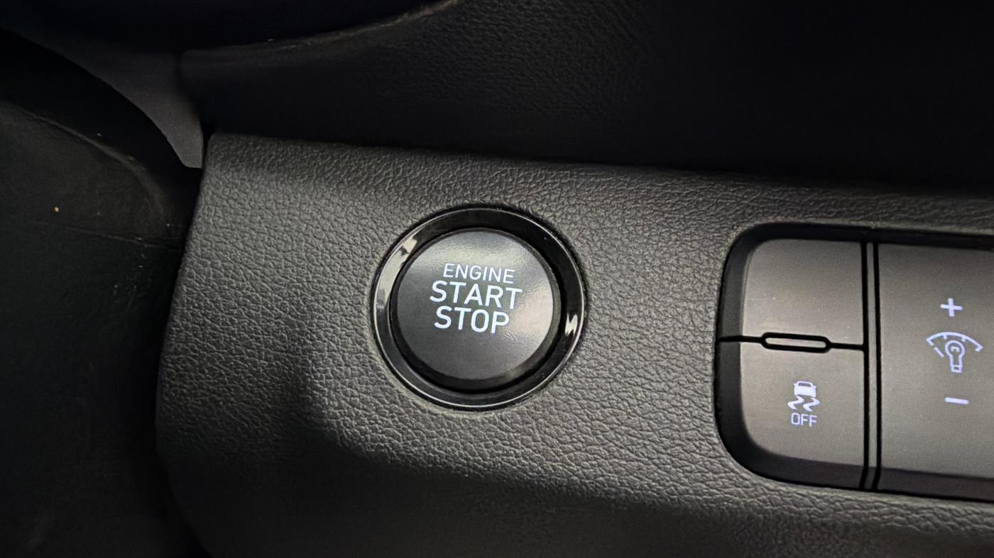 2022 Hyundai VENUE SX (O) 1.5 CRDI, Diesel, Manual, 44,392 km, Keyless Start/ Stop Button