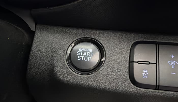 2022 Hyundai VENUE SX (O) 1.5 CRDI, Diesel, Manual, 44,392 km, Keyless Start/ Stop Button