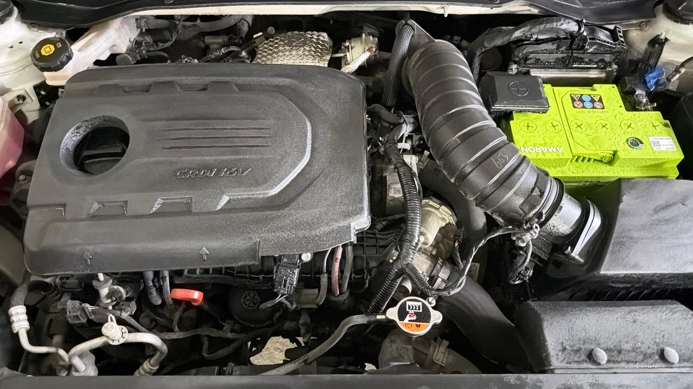 2022 Hyundai VENUE SX (O) 1.5 CRDI, Diesel, Manual, 44,392 km, Engine View