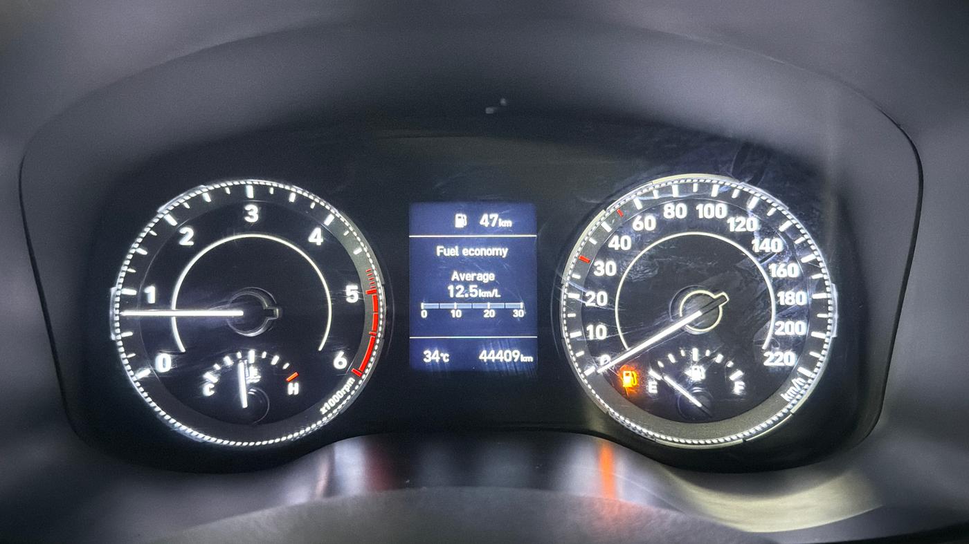 2022 Hyundai VENUE SX (O) 1.5 CRDI, Diesel, Manual, 44,392 km, Odometer Image
