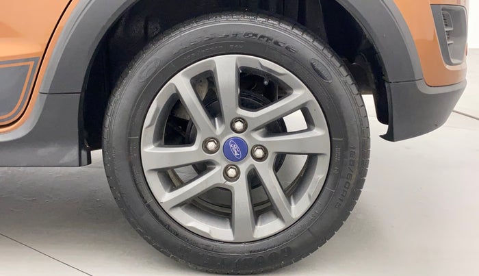 2018 Ford FREESTYLE TITANIUM 1.5 DIESEL, Diesel, Manual, 22,937 km, Left Rear Wheel