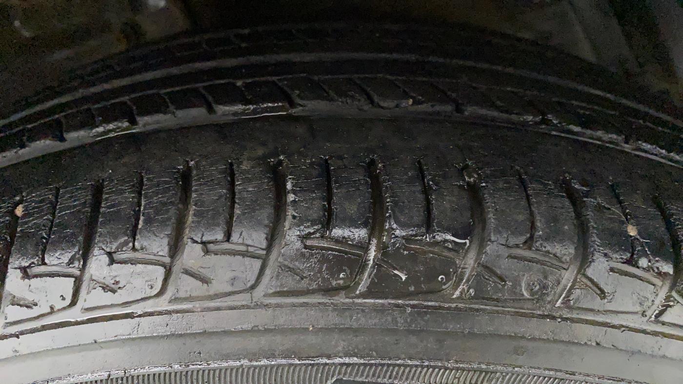 2016 Maruti Ciaz ZXI AT, Petrol, Automatic, 45,579 km, Left Rear Tyre Tread