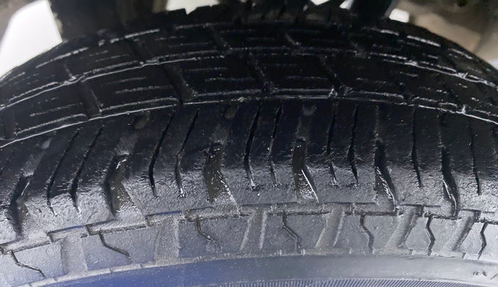 2017 Maruti Alto 800 LXI, Petrol, Manual, 50,197 km, Right Rear Tyre Tread