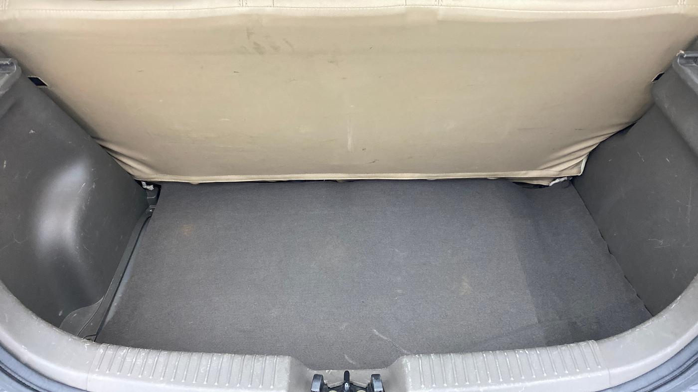 2011 Hyundai i10 SPORTZ 1.2 KAPPA2, Petrol, Manual, 51,460 km, Boot Inside