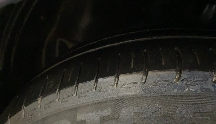 2023 Tata ALTROZ XZ PLUS SUNROOF CNG, CNG, Manual, 25,653 km, Left Front Tyre Tread