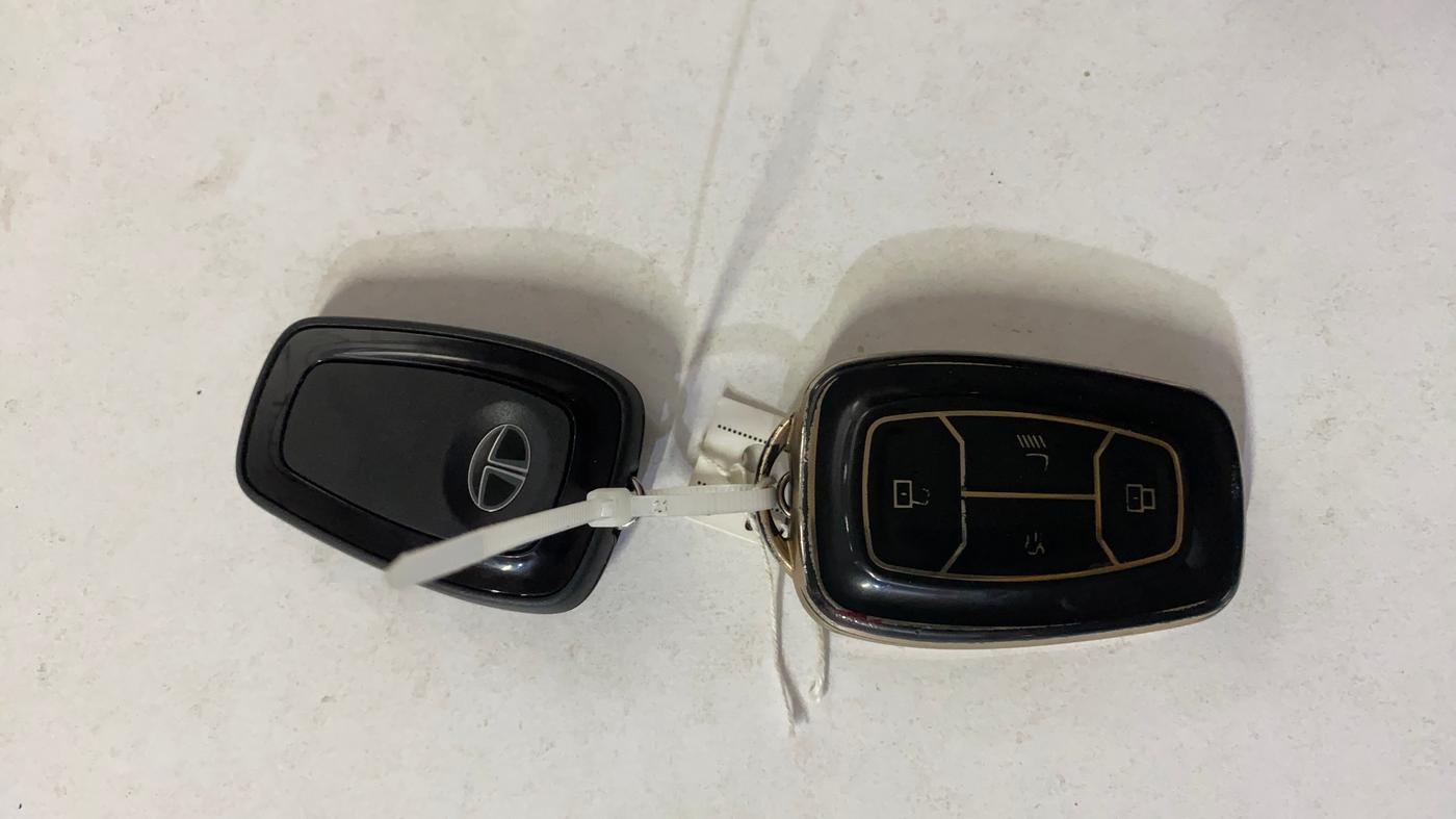 2023 Tata ALTROZ XZ PLUS SUNROOF CNG, CNG, Manual, 25,653 km, Key Close Up