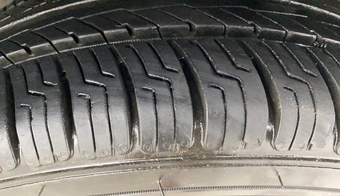 2019 Hyundai Grand i10 SPORTZ 1.2 KAPPA VTVT, Petrol, Manual, 41,945 km, Left Rear Tyre Tread