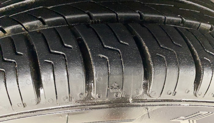 2019 Hyundai Grand i10 SPORTZ 1.2 KAPPA VTVT, Petrol, Manual, 41,945 km, Right Rear Tyre Tread