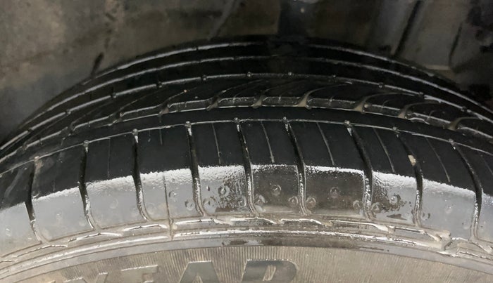 2022 Tata NEXON XM PLUS SUNROOF PETROL, Petrol, Manual, 16,033 km, Left Rear Tyre Tread